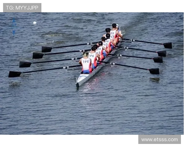 第九届南昌赛艇大师赛落幕：温州队创纪录夺冠，中外名校竞逐青山湖